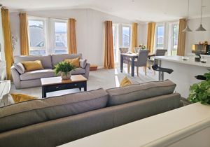 WINCHESTER LODGE- click for photo gallery